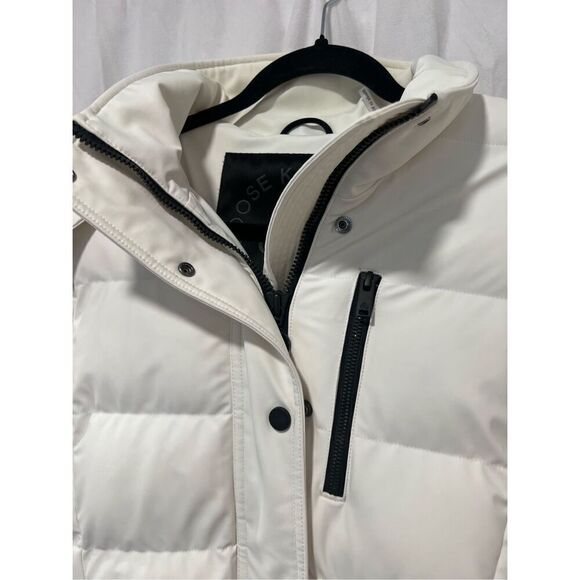 Moose Knuckles Women's White Down Puffer Snow Winter Jacket Size Small NWOT - Picture 9 of 16